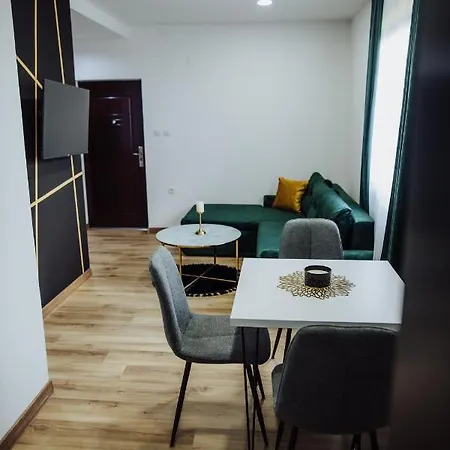 Modern 3 *