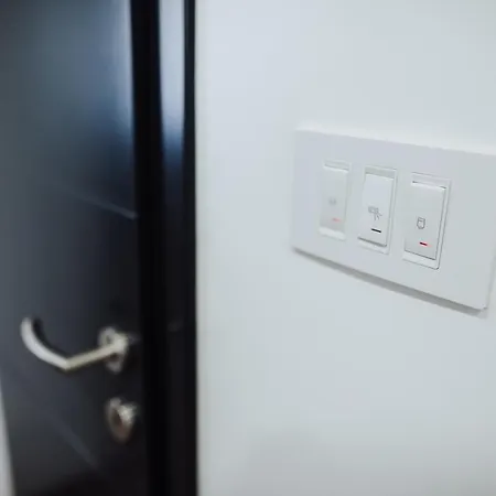 Modern 3 Apartment *